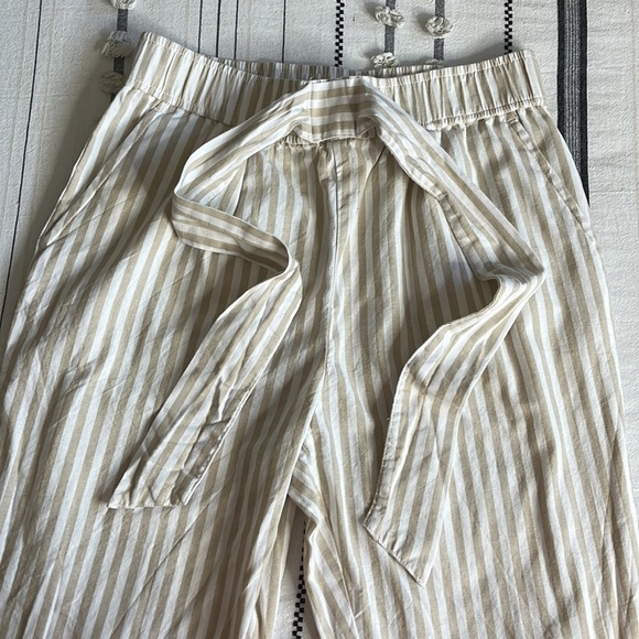 Zara • white tan neutral striped ankle pants with tie belt - Picture 7 of 13